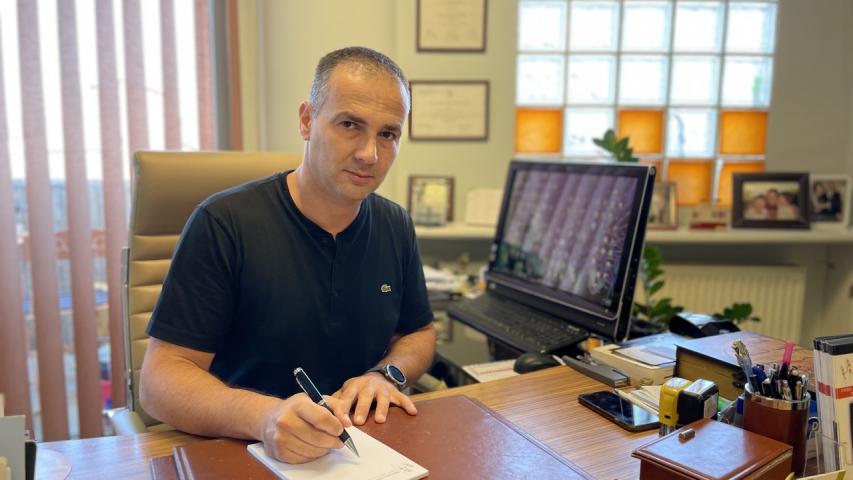 Ο γιατρός στο γραφείο